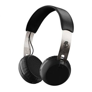 Headphones: Skullcandy GRIND Wireless Headphones Headset Rechargeable Mic Aux 12Hr Battery - Black
